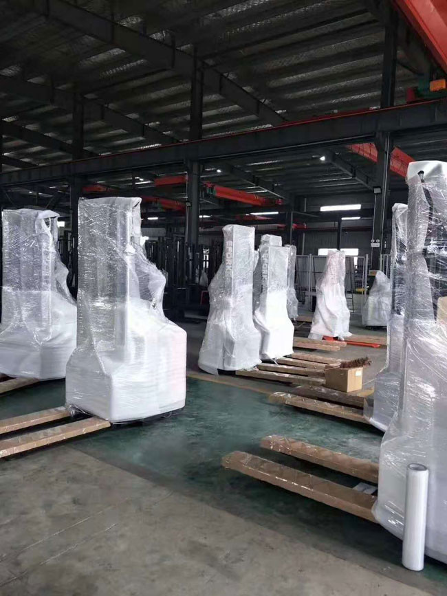 Load Capacity 1-2t Electric Pallet Stacker Lifting Height 5000mm