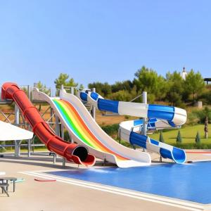 Quality Commercial Fiberglass Pool Slide For Hotels Private Properties wholesale