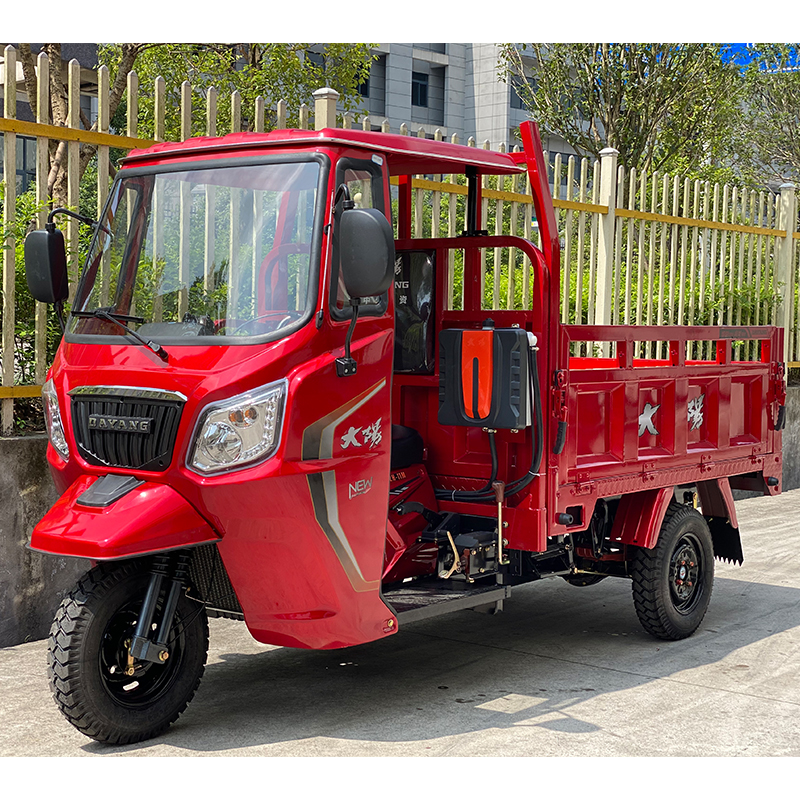 Smooth Riding 250CC/300CC/350CC Semi Cabin Tricycles with Powerful Engine and Drum Brake