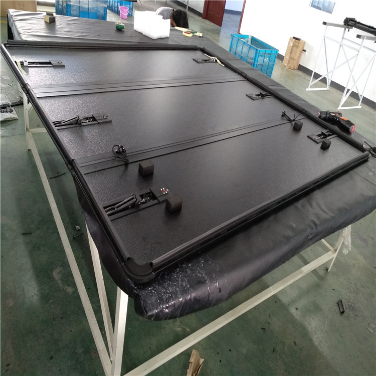 Manufacturer Wholesale OEM Honeycomb Aluminum Hard Trifold Truck Bed Covers For Toyota Hilux Dmax F150