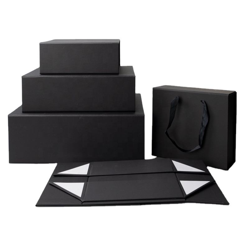 Custom Luxury White Black Pink Magnet Flap Clothing Paper Box Foldable Magnetic Closure Gift Box