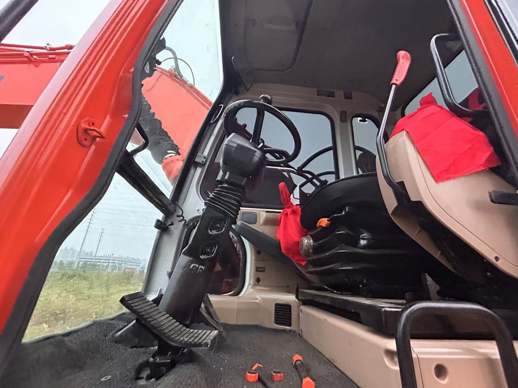 Hyundai Cummins Wheeled Excavator Super High Cost Performance