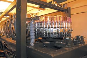 Quality 380V 50HZ Fully Automatic Blow Moulding Machine For Pet Bottle wholesale
