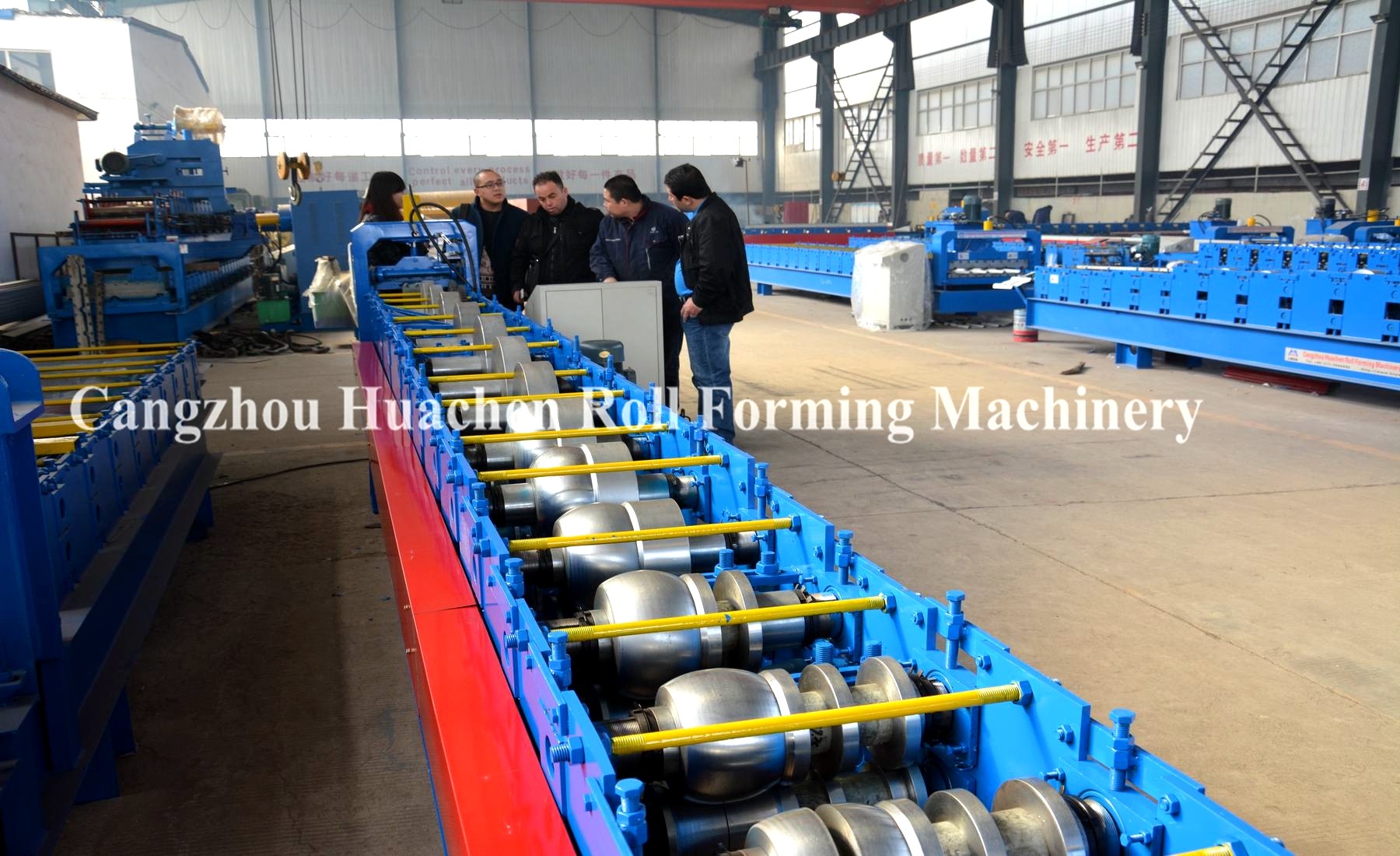 Australia Market Steel Rain Water Gutter Roll Forming Machine With Auto Punching