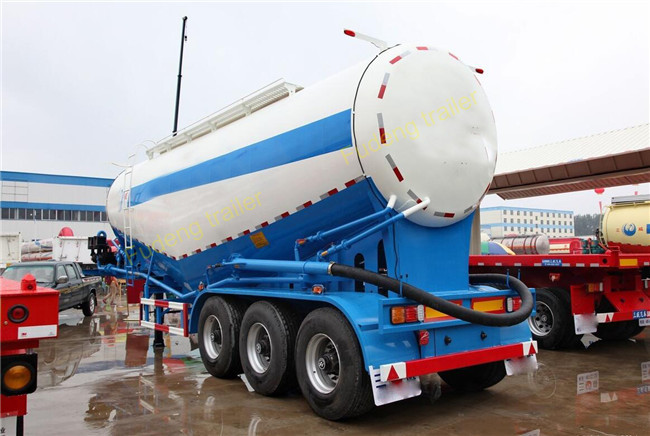 60 cbm V Type Bulk Cement Tanker Trailer For Powder / Cement Transportation
