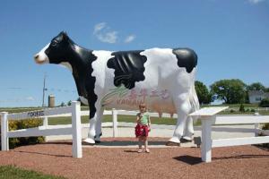 Quality Sun Proof Lifelike Animatronic Animals / Milk Cow Customization Acceptable wholesale
