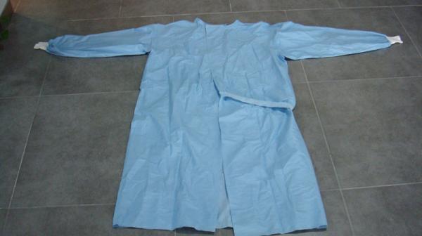 SMS/SMMS Disposable Surgical Gowns Medical Supply Antibacterial Scrub Suit S/M/L