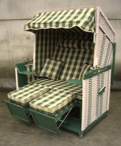 Quality Green Roofed Beach Chair , Wood And Rattan Frame Beach Chair wholesale