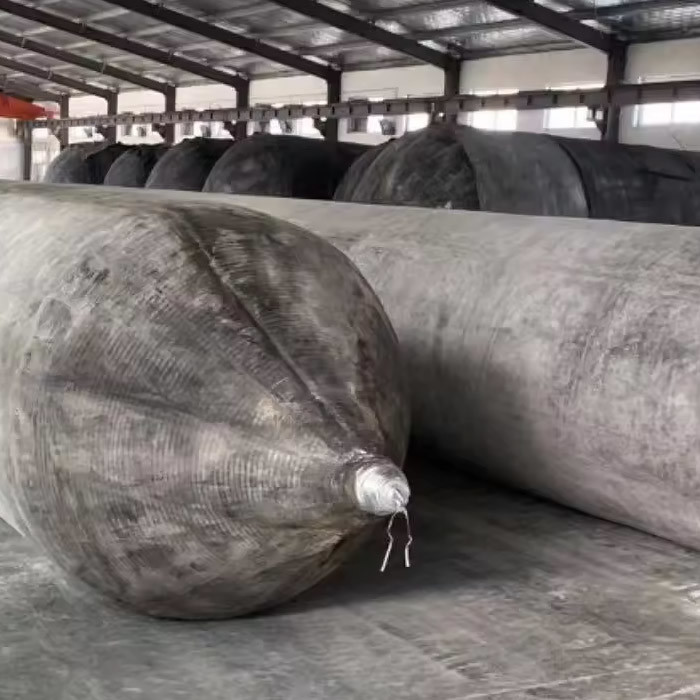 5m Lengths Offshore Pneumatic Fenders High Pressure Rated Reusable Low Maintenance