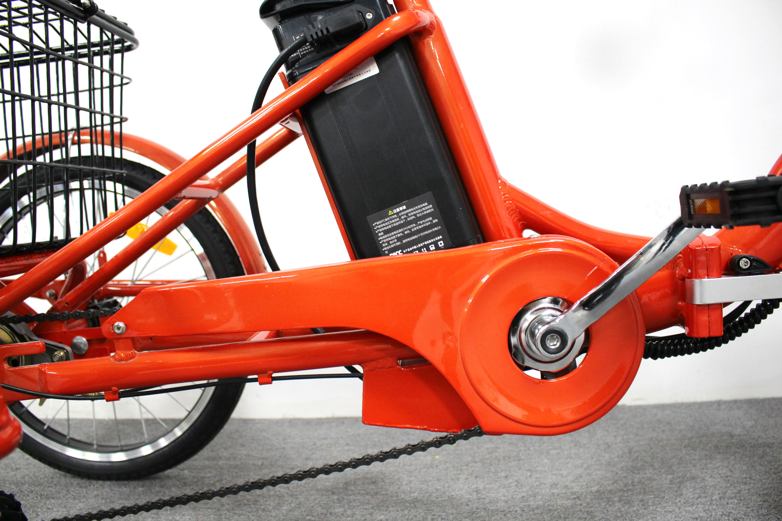 Disc Brake 26*4.0 KENDA Tire Electric Tricycle With LCD Display And Foldable Design