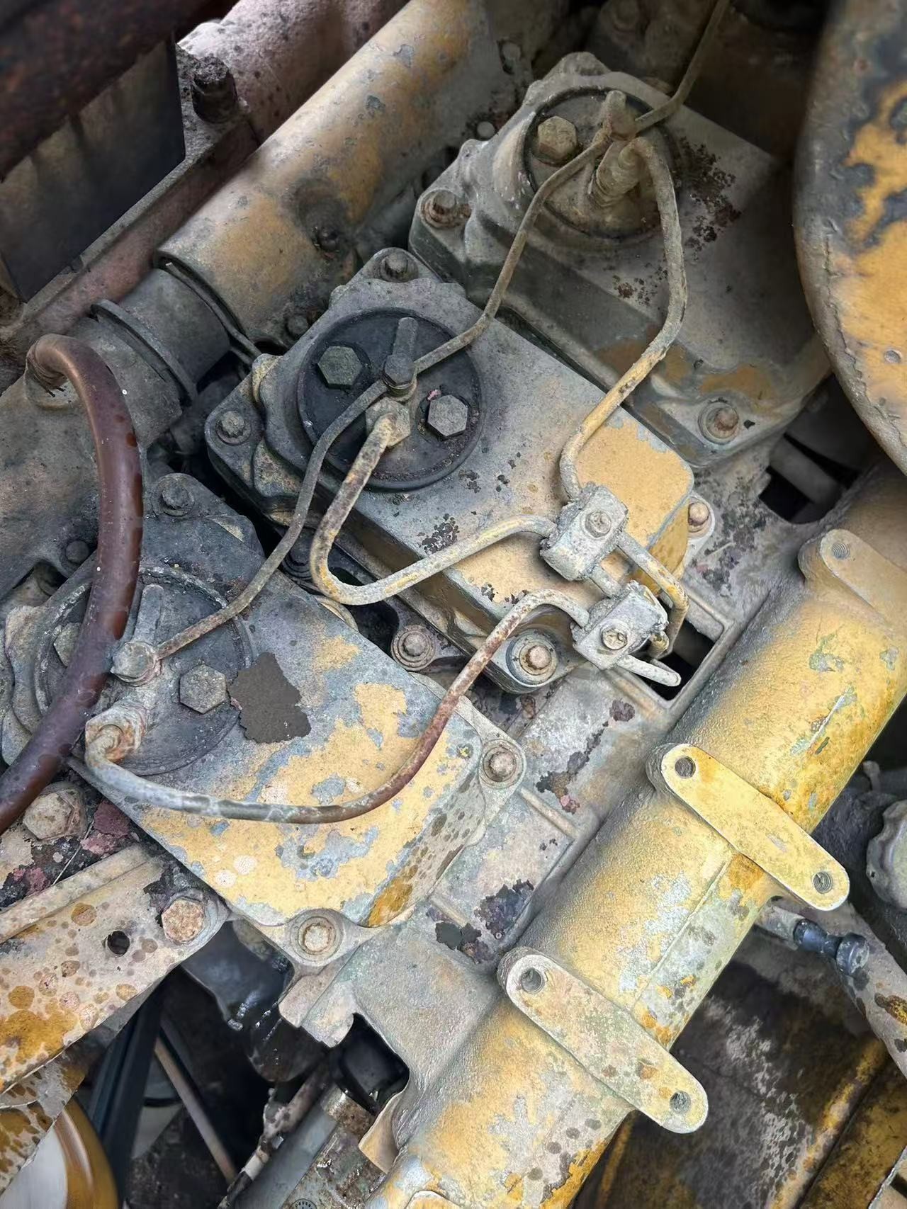 Komatsu D60P Bulldozer Has Excellent Durability , Flexibility , And High-quality