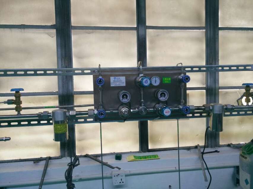 Single Stage Oxygen Gas Regulator With Flowmeters , Bull Nose Flow Regulator Valve