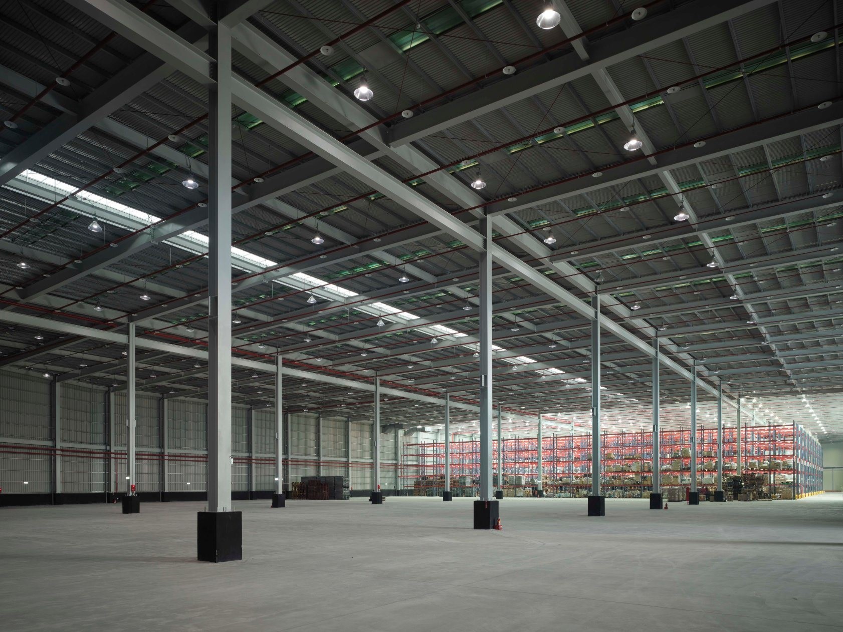 Multi Span Steel Building Prefabricated Construction Materials Z Purlin