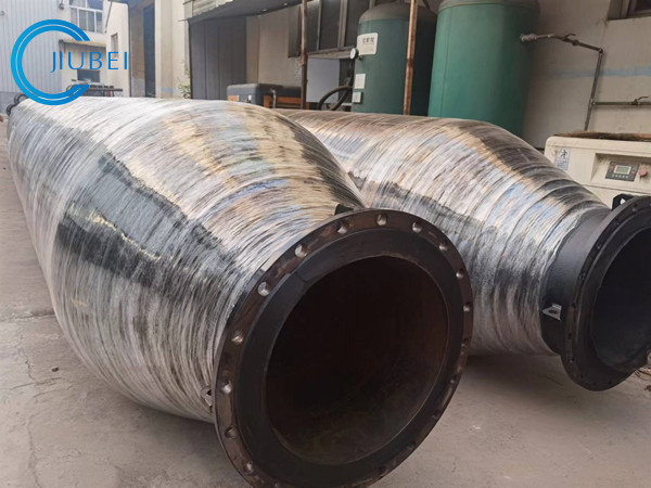 Abrasion Resistant Black Self Floating Hose Flanges / Camlocks Flexible Lightweight Rubber Hose