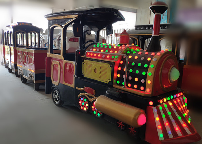 19 People Train Kiddie Ride Fiberglass Steel Material 3 KW Power