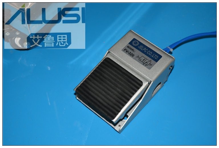 Semi-Automatic Stainless Steel Horizontal Pneumatic Liquid Hand Sanitizer Gel Filling Machine