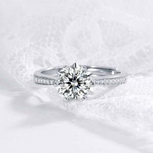 Quality Custom Solitaire Moissanite Jewelry 1ct Engagement Rings Emerald Cutting wholesale