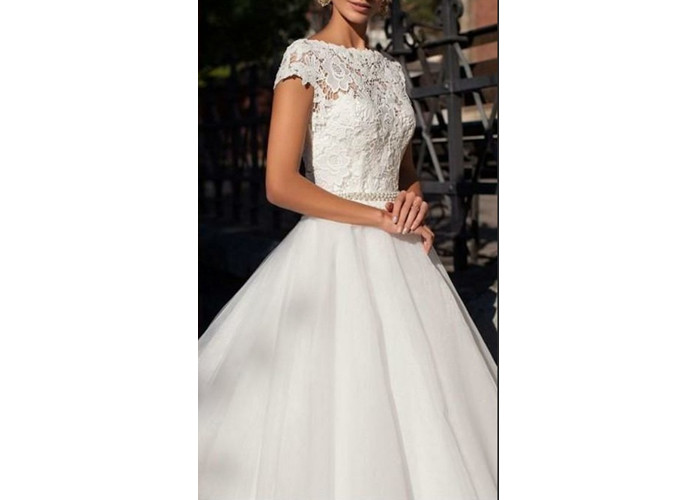 Pure White Backless Ball Gown / Long Tail Wedding Dress With Short Sleeve