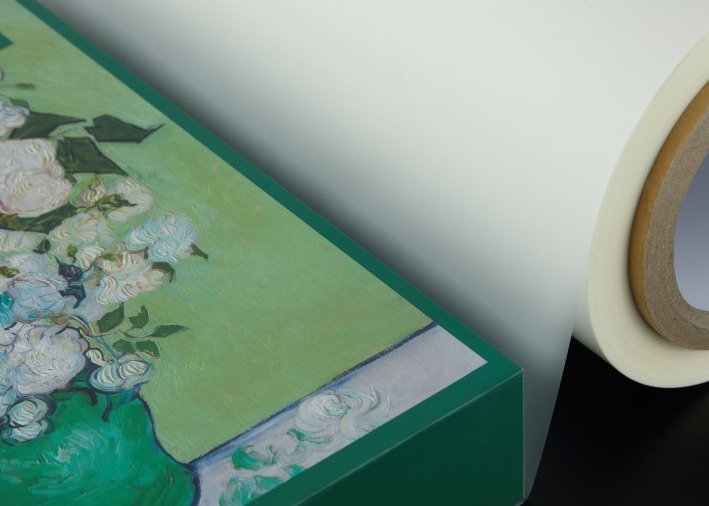 Bio-degradable 28μm BOPP high-barrier lamination film with suede-effect finish, certified for food-safe cosmetic packaging and carbon-neutral