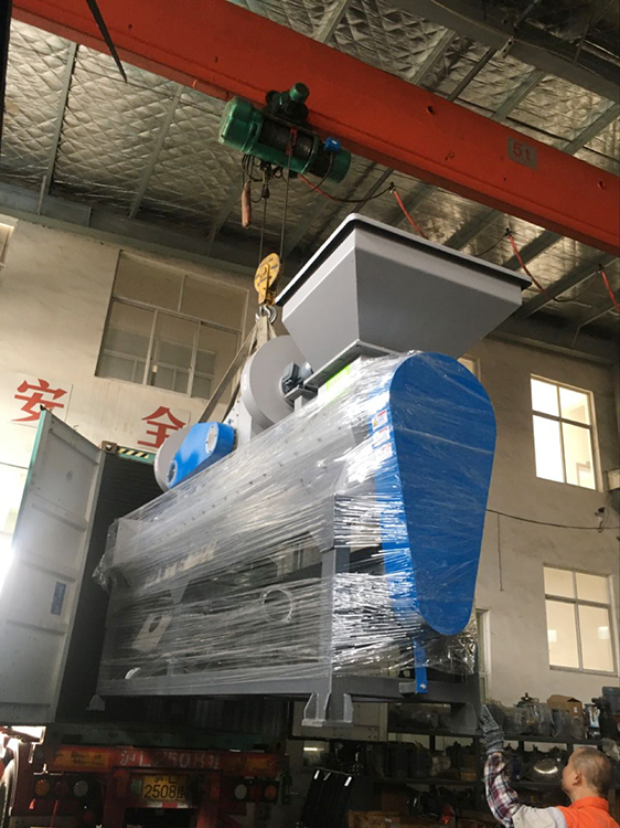 4kw PET Bottle Label Remover Machine 300-5000kg/H Label Stripping Machine