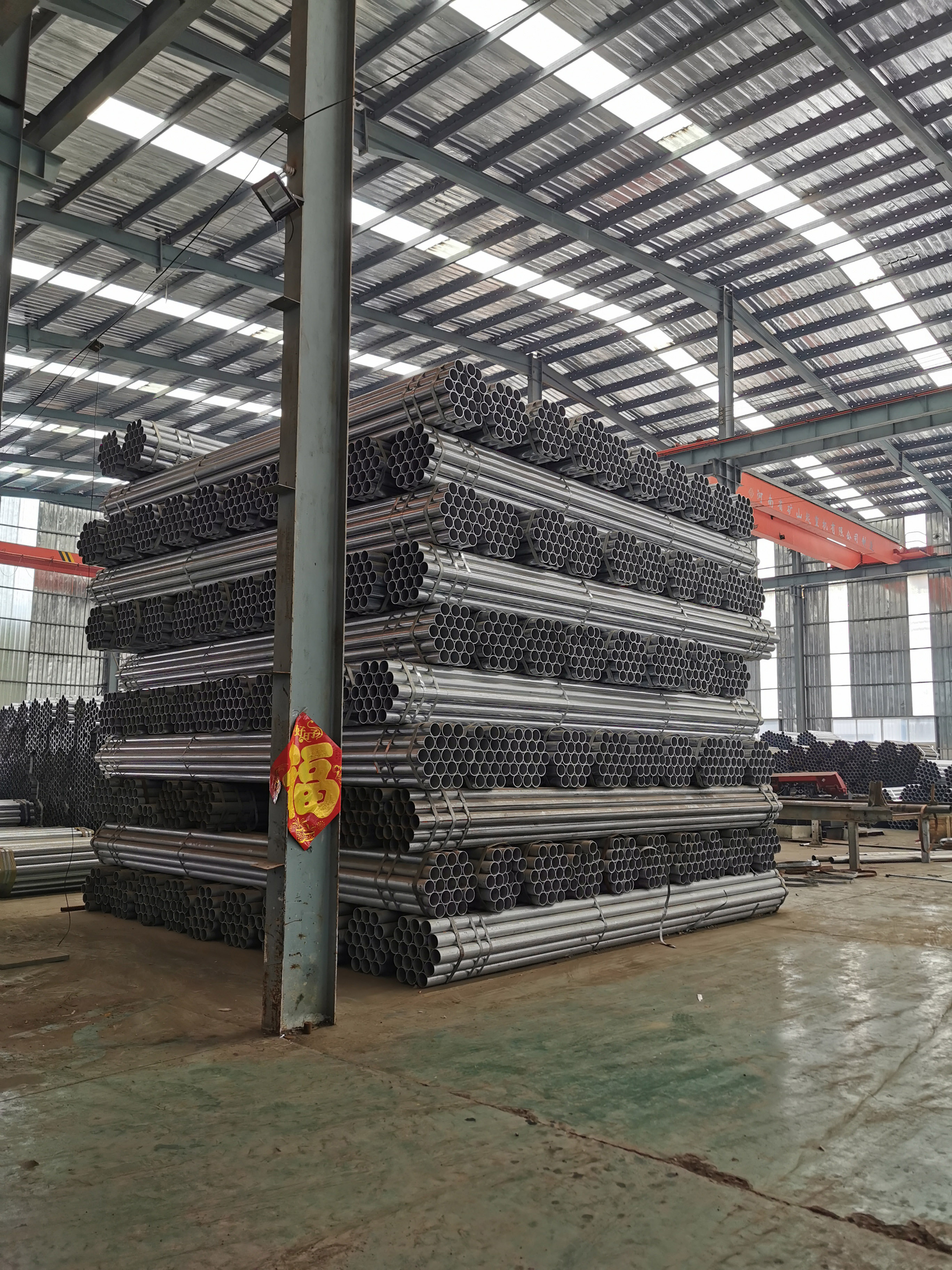Road Traffic Safety Galvanized Metal Round Newel Post for Highway Guardrail Post