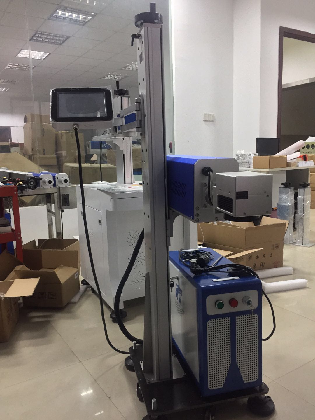 PET Bottles Automatic Labeling Machine Pneumatic Film Shrinking Machine