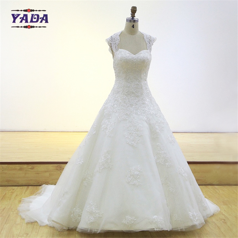 Latest elegant v-neck backless embroidery mullet luxury dress vintage lace wedding gown