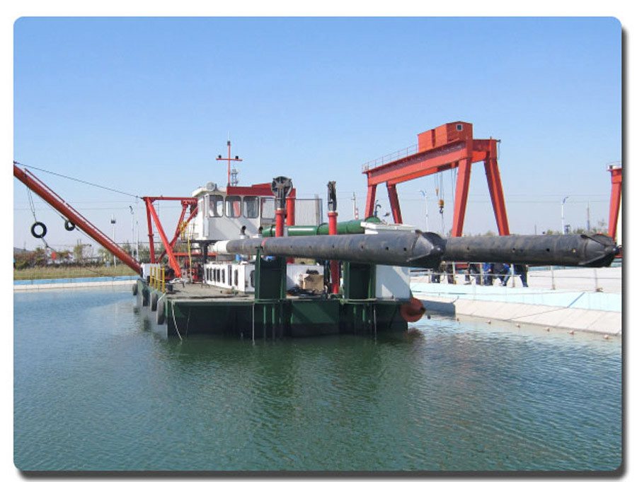 Russian 18-inch cutter suction dredger for river sand pumping/sea dredging
