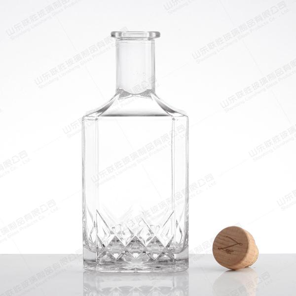 Acceptable Customer's Logo 500ml Clear Glass Brandy XO Liquor Wine Bottle with