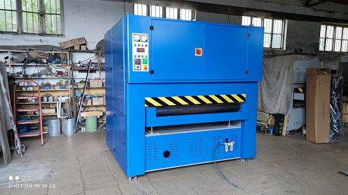 Customized Metal Wide Belt Sander 380V 50HZ For Slag Removal / Texturing