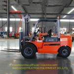 Red Diesel Forklift Truck F530 Loading Capacity 5000kgs Total Weight 5600kgs