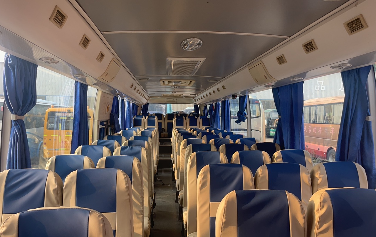 DESIGNED Passenger Bus 55 Seat 60 Seater Bus with Used Coach Youtong Bus