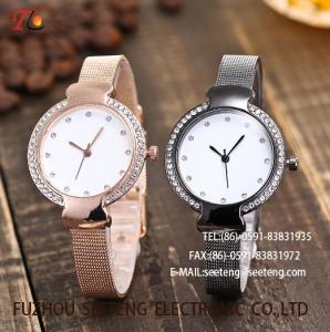 Quality LADY WATCH WITH DIAMOND ALLOY WATCH QUARTZ WATCH AND METAL WATCH BAND FASHION WATCH CONCISE STYLE BLACK/GOLD wholesale