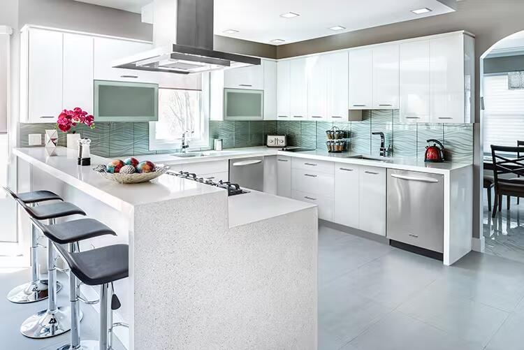 Waterproof Fireproof/Durable Modern PVC Kitchen Cabinet Set with Sink Accessories