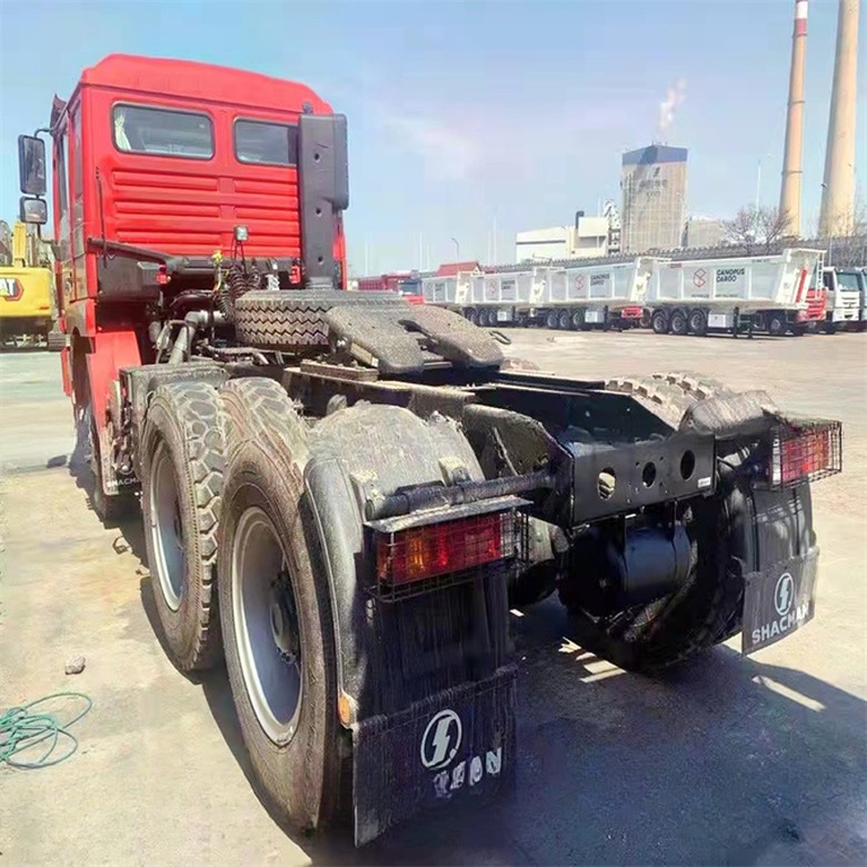 6x4 8x4 Tractor Dump Truck For Mining Transportation 10 Tires 12 Tires Shacman X3000