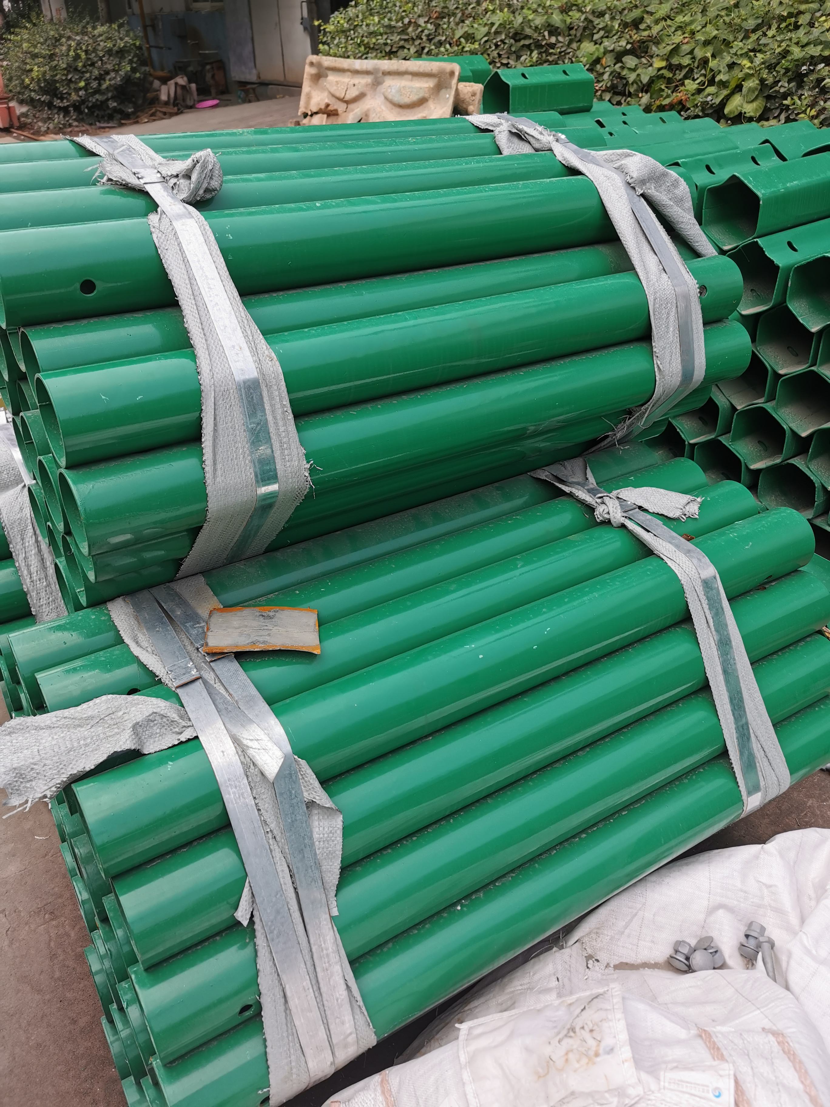 Roadway Safety Technology Clod-rolled Roadway Safety W Beam Plastic Highway Guardrail