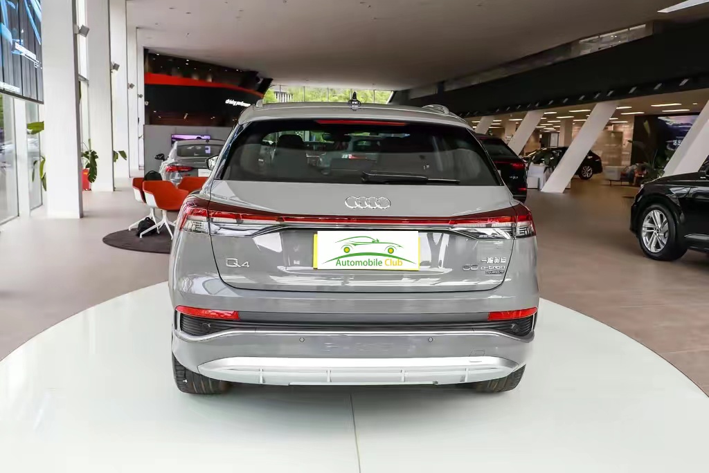 2023 Au-di Q4 40 E-tron Inaugural Version Pure Electric 204 Hp Pure Electric Cruising Range 605km Maximum Speed 160km/h