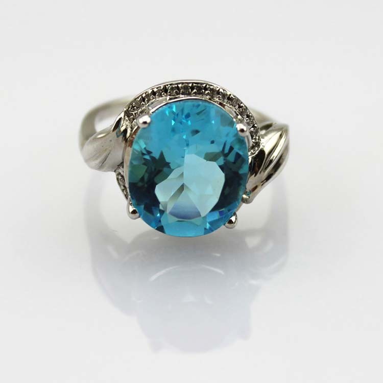 925 Silver Ring with 10mmx12mm Oval Blue Topaz Cubic Zircon (R271)