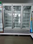 Three Glass Doors Refrigerated Stereoscopic Display Cabinet Commercial