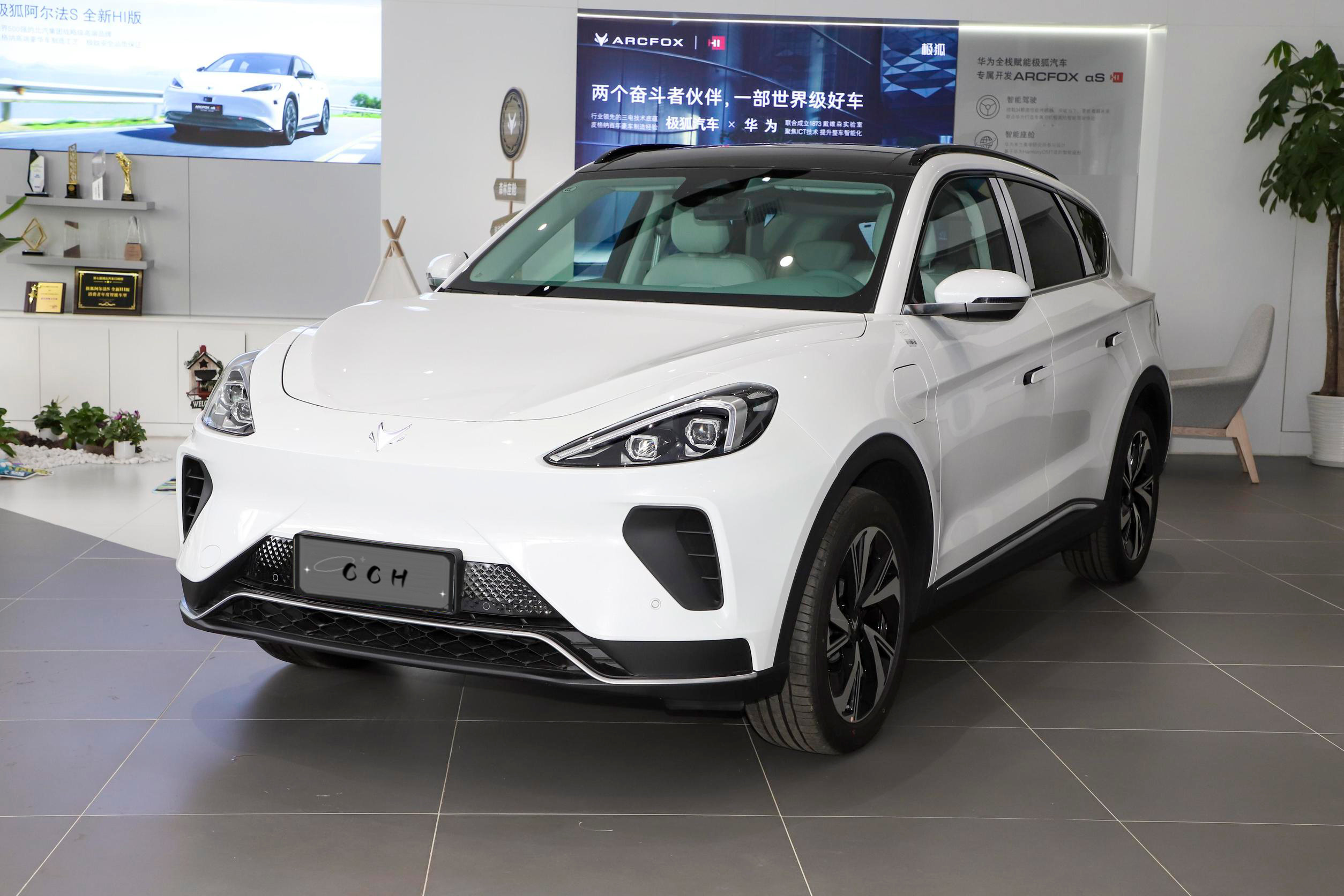 Arcfox alpha t new vehicle hotsale for adults powerful electric vehicle ev arcfox new energy high quality cool electric