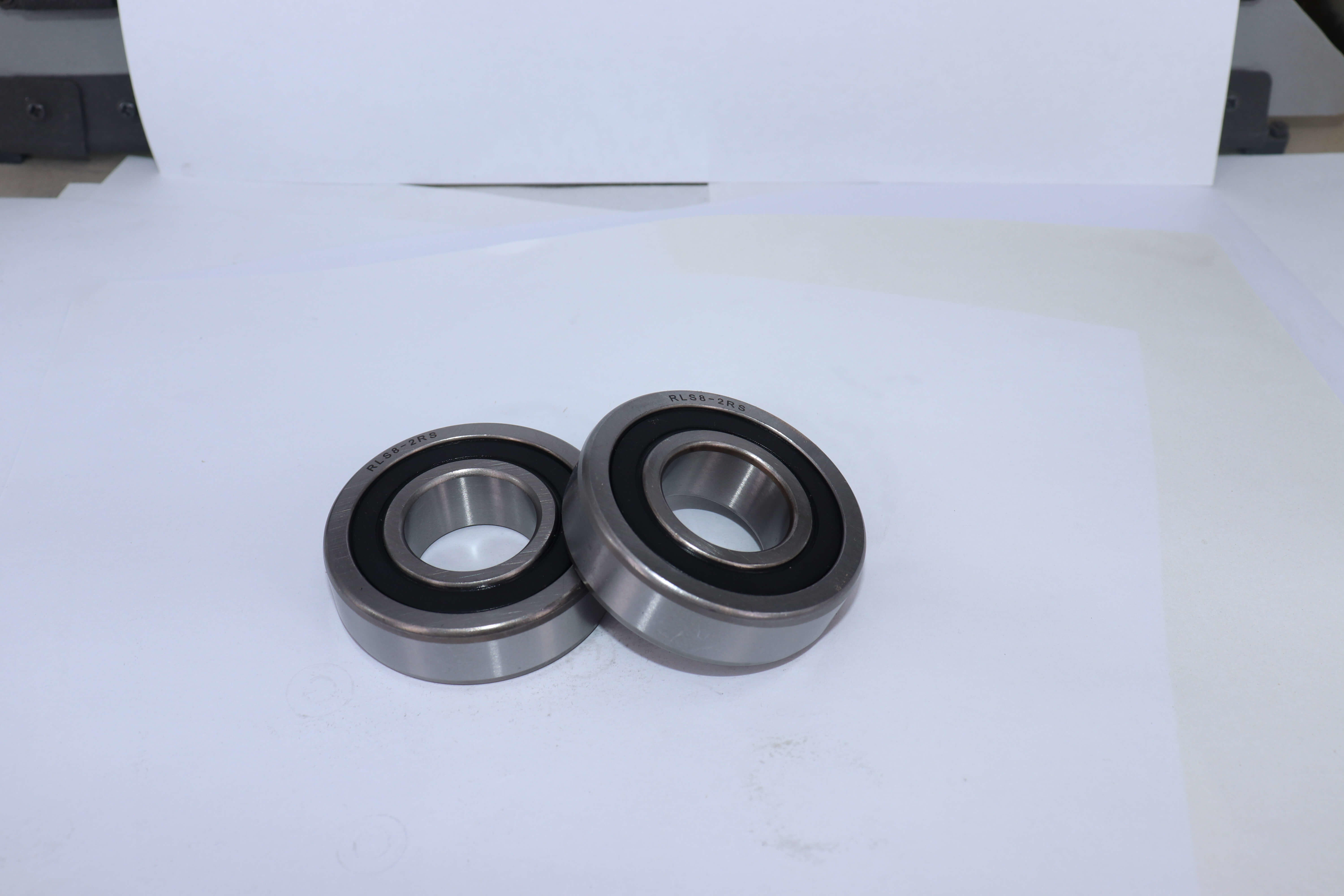 High Mechanical Efficiency Nonstandard Deep Groove Ball Bearings RLS8-2RS 25.4*57.15*15.88mm