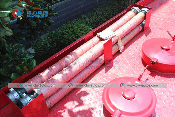 Howo 6 Wheel 290HP Firefighter Truck With 5T Knuckle Crane