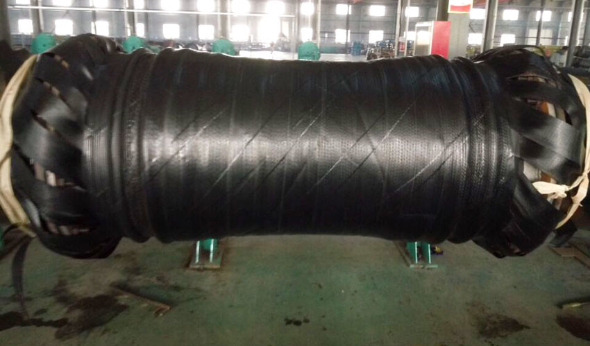 Dredge Slurry Suction Hose With Steel Ring For Sand Mud Mining Flood Use