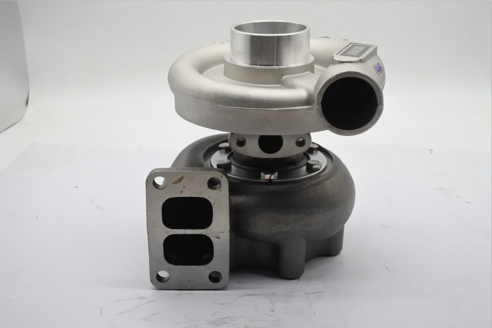 Dh300-7 De08 Heavy Equipment Spare Parts , Diesel Crawler Excavator Turbocharger