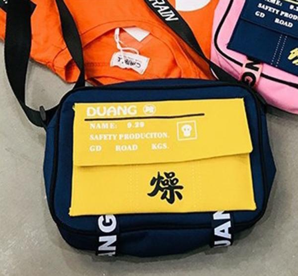 New men's and women's polyester waterproof shoulder bag slung personality street
