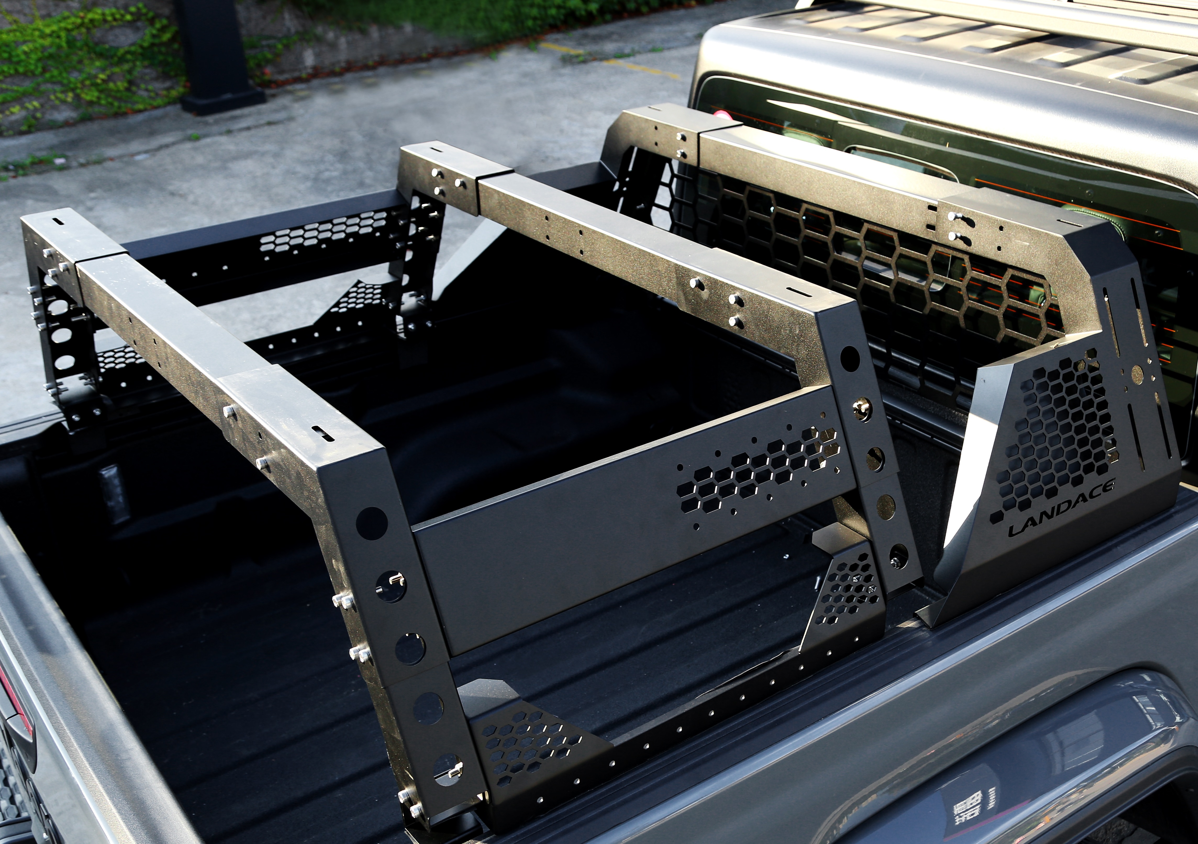 Pickup Truck Bed Rack System Customized for TOYOTA TRUCK and Made of Sturdy Aluminium