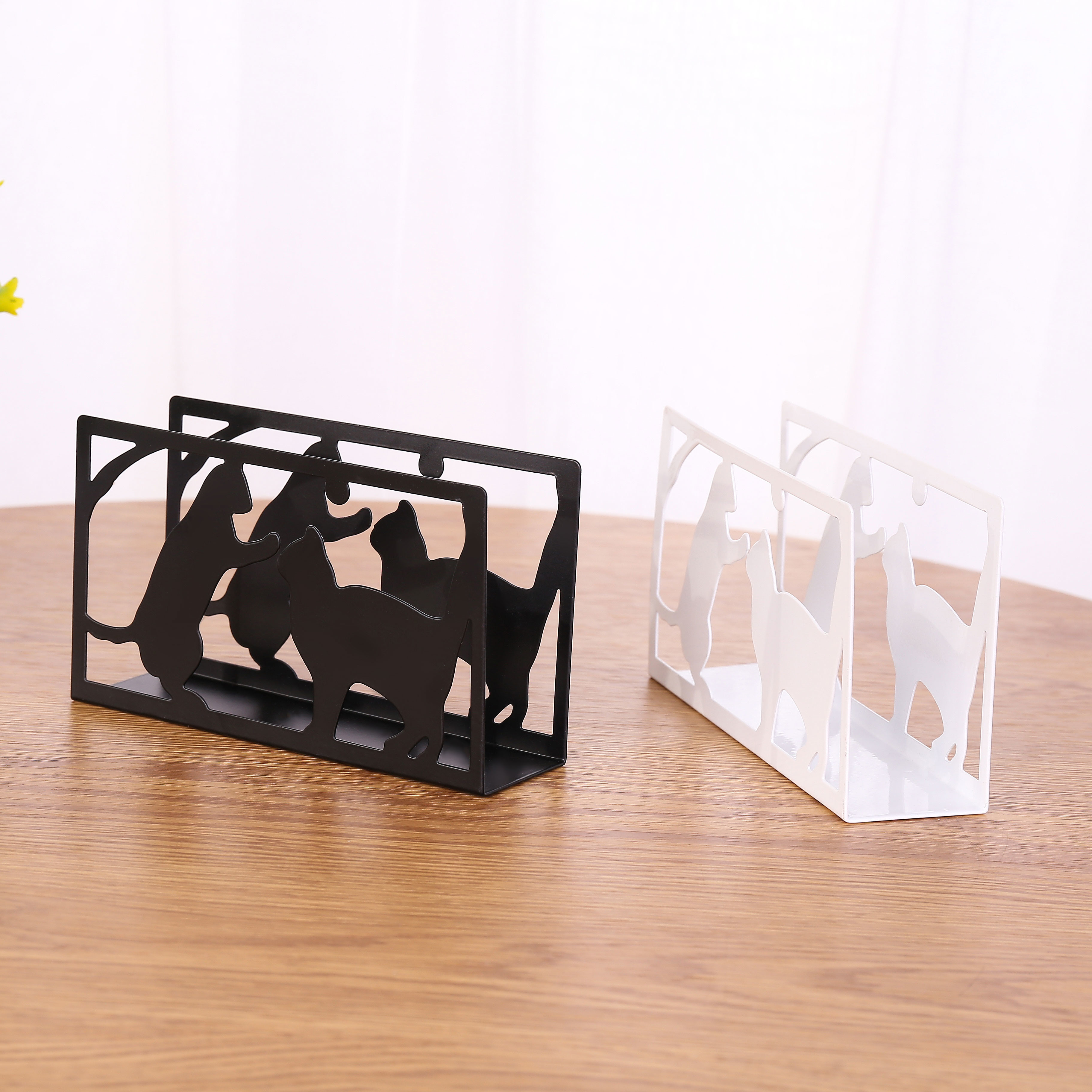 Modern Decorative Metal Iron Tissue Holder For Office