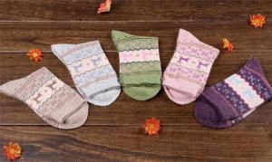 Quality 2015 Hot selling classic christmas deer design winter wool thick OEM socks for female wholesale