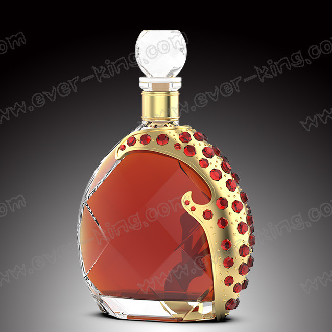 Luxury Crystal 700Ml Whiskey Glass Bottle With Glass Cap