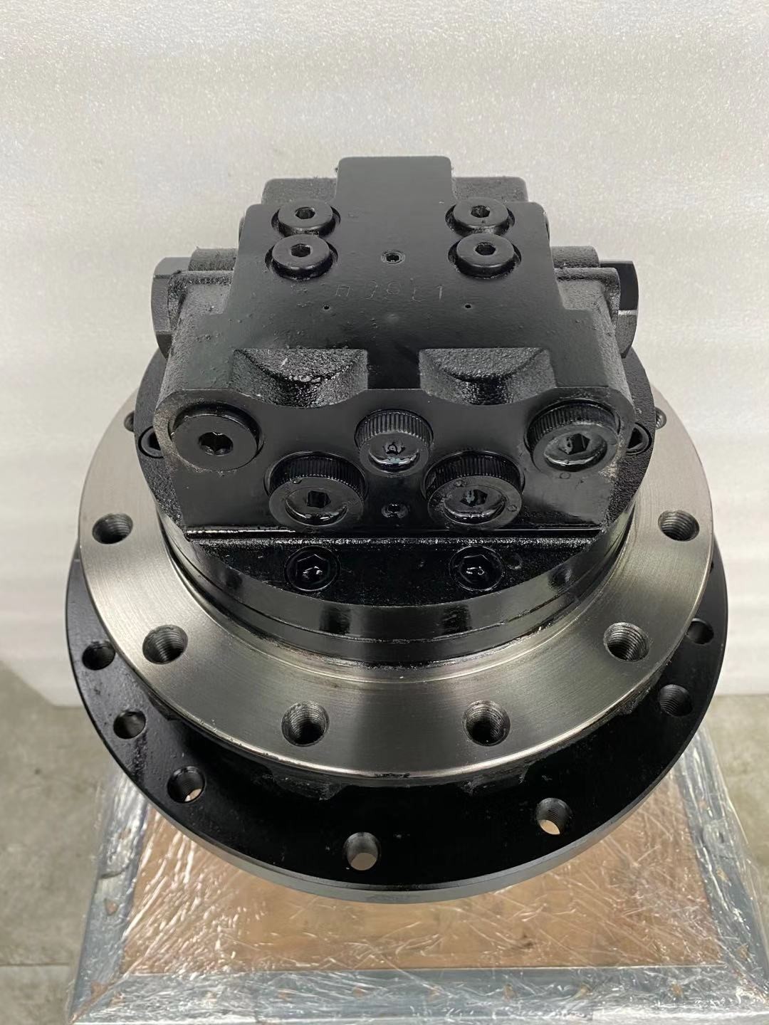Hydraulic Final Drive Track Motors MBEB335A For 8-9 Ton TM09 DH80 Excavator